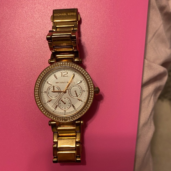 No box, rose gold watch